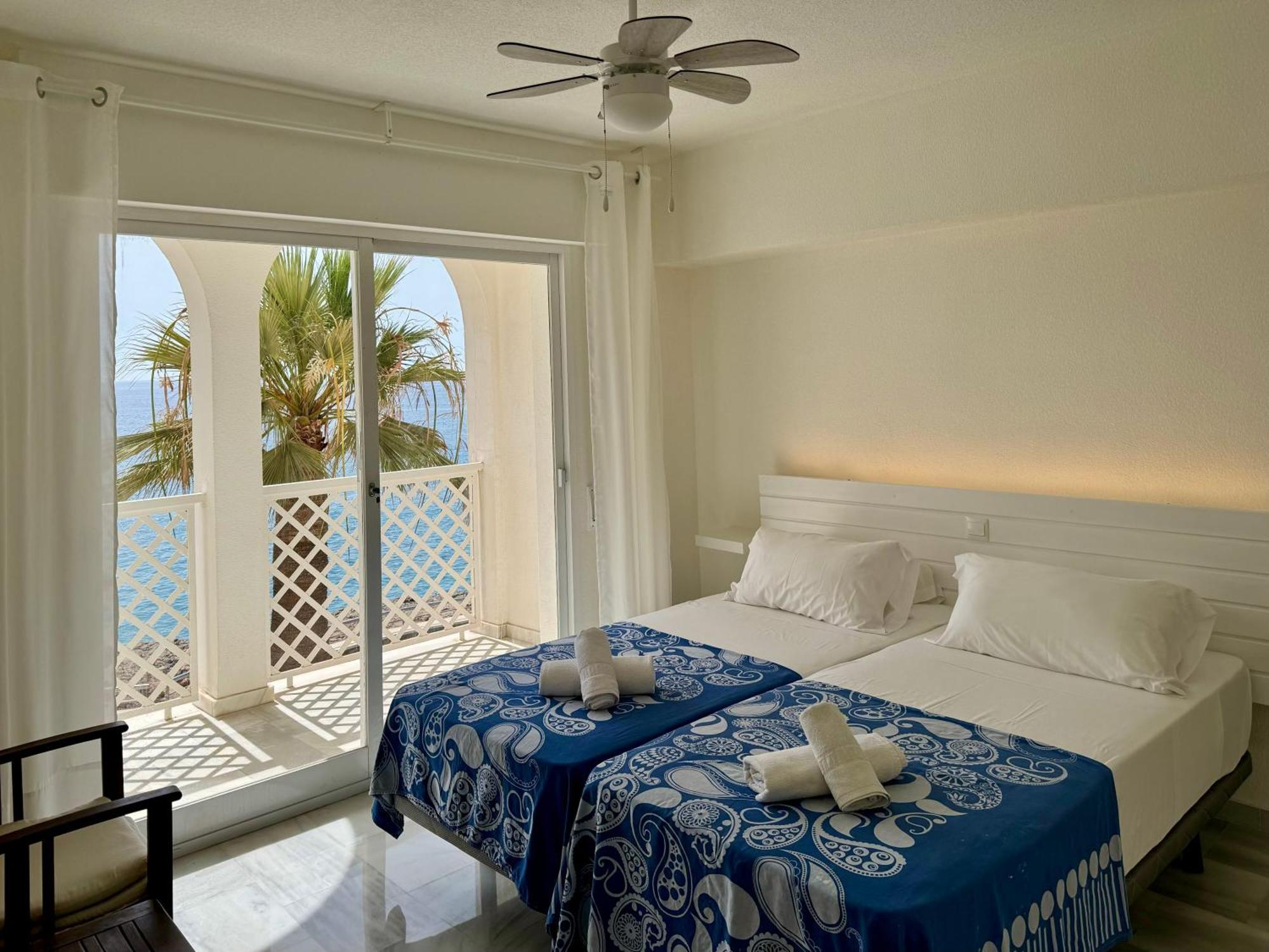 Fuentes De Nerja Apartment Phòng bức ảnh