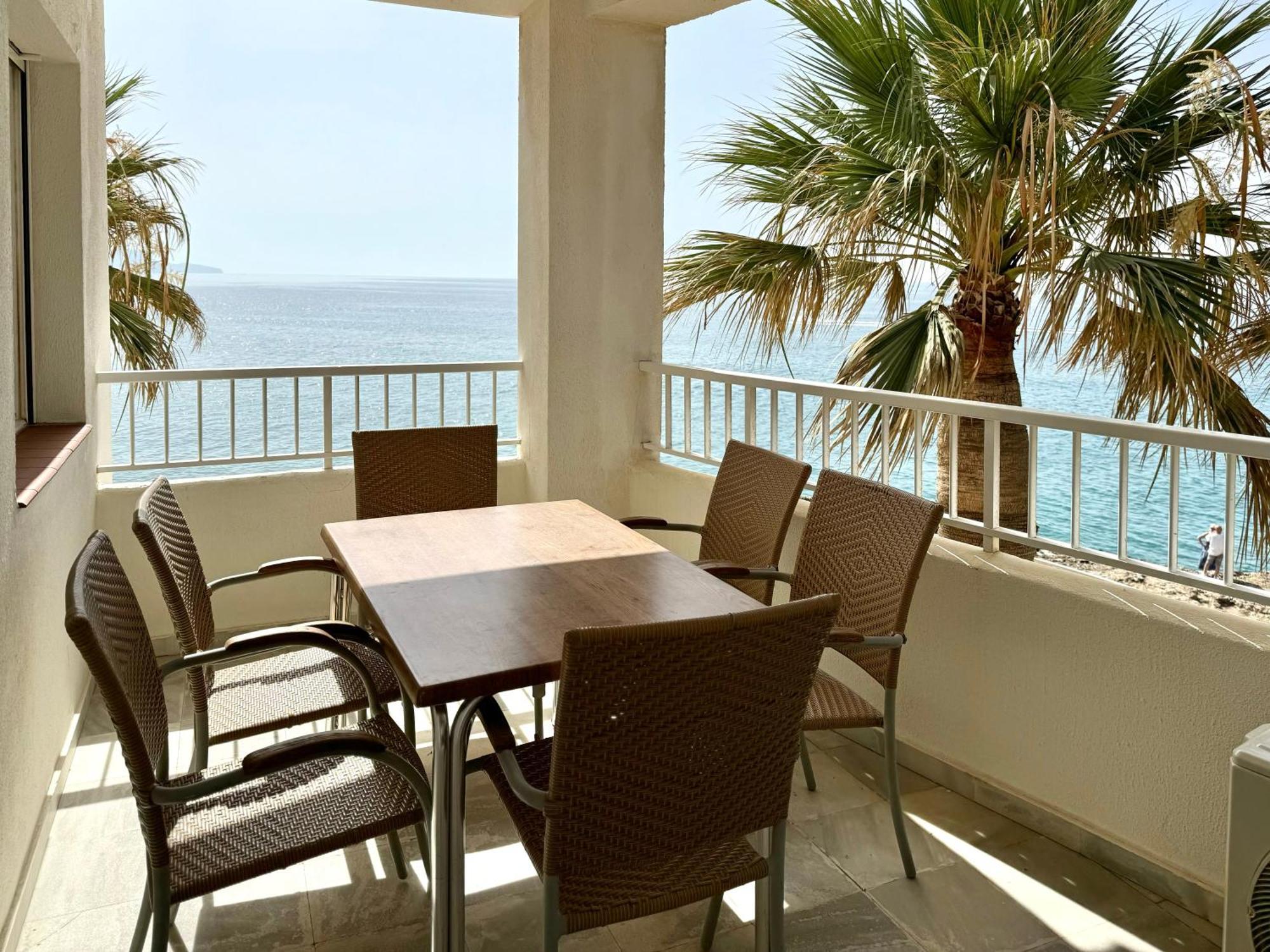Fuentes De Nerja Apartment Phòng bức ảnh