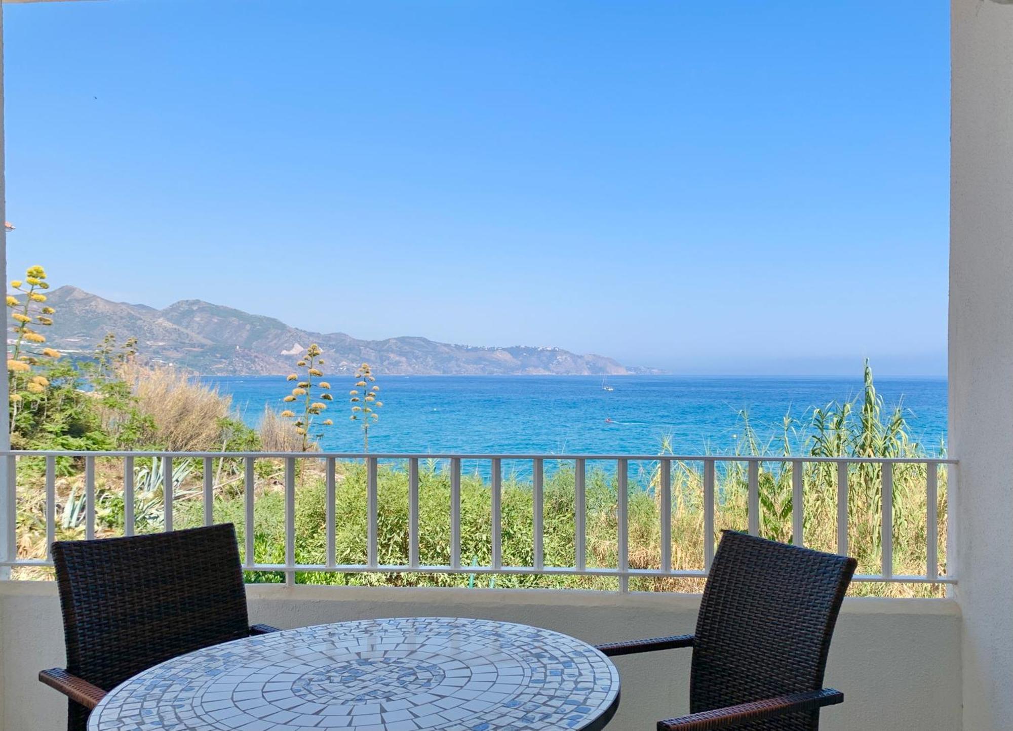 Fuentes De Nerja Apartment Ngoại thất bức ảnh