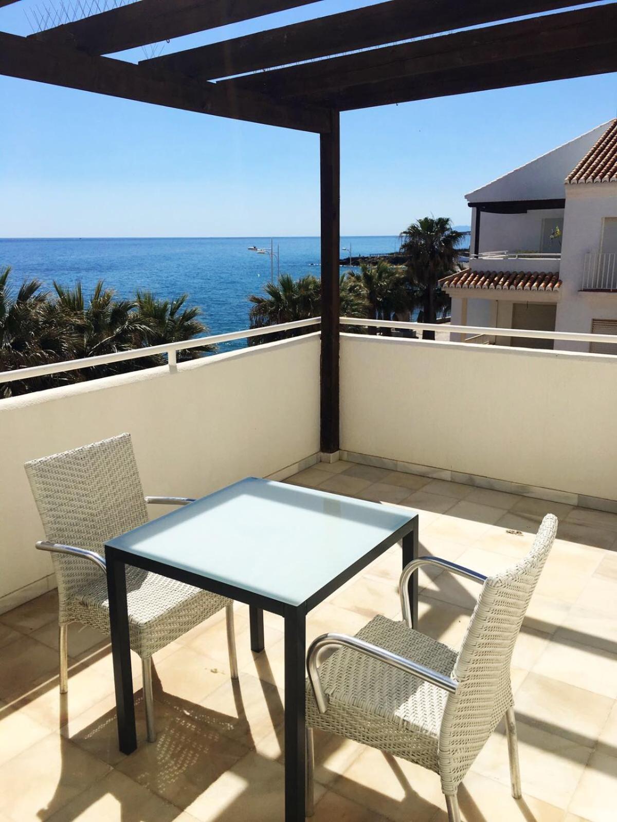 Fuentes De Nerja Apartment Ngoại thất bức ảnh
